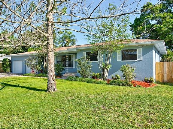 2nd image of 1612 Pinewood Dr