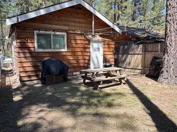816 W Rainbow Blvd, Big Bear City, CA 92314