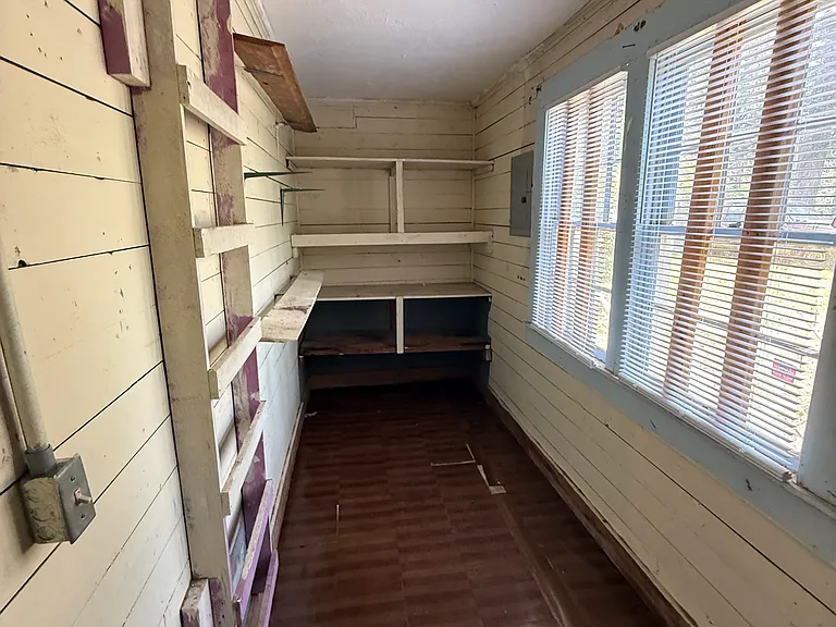 805 Alvaredo St — Photo 15