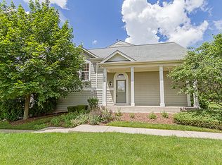 1050 Reserve Dr, Elgin, IL 60124