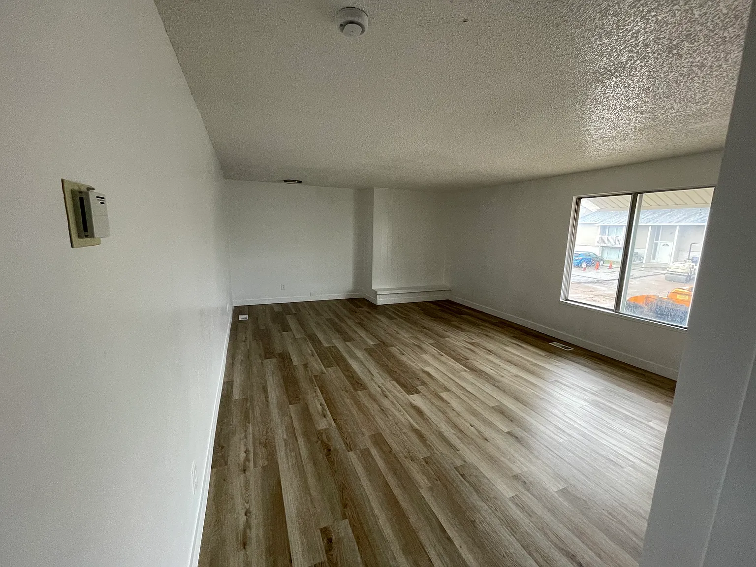 2 bed, $1,095 — Photo 3