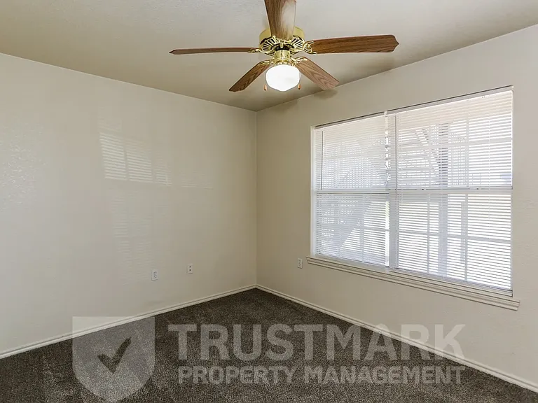 700 S Amy Ln #104 — Photo 10