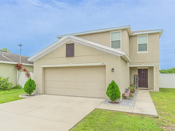 11911 Grand Kempston Dr, Gibsonton, FL 33534