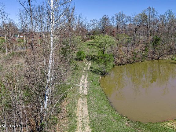 3rd image of 2176 Charles Rd