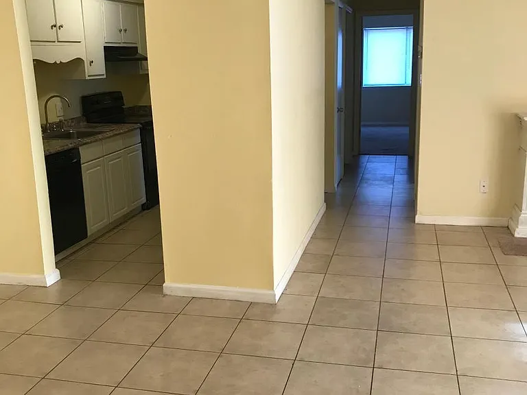 1287 Schaub Dr — Photo 37