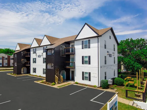 1837 E Ocean View Ave, 1837 E Ocean View Ave Unit 104, Norfolk, VA 23503