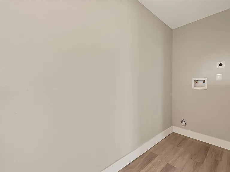 3527 La Retama Dr — Photo 23
