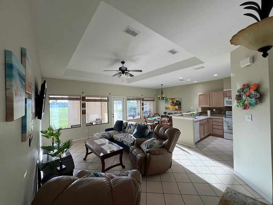 36 Torrey Pines Rd