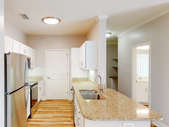 The Commons at Boston Road