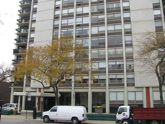 2nd image of 1455 N Sandburg Ter APT 1706B