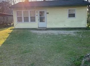 211 Suzanne Dr, Warner Robins, GA 31093