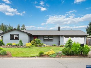 1195 Tierra Lynn Dr, Woodburn, OR 97071