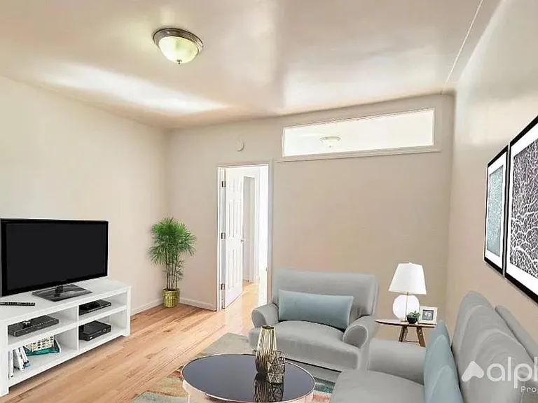 2033 2nd Ave #3C — Photo 1