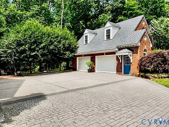 2nd image of 604 Cross Ridge Ln