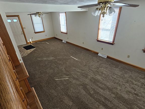 3rd image of 1019 Saint Vincent Shaft St