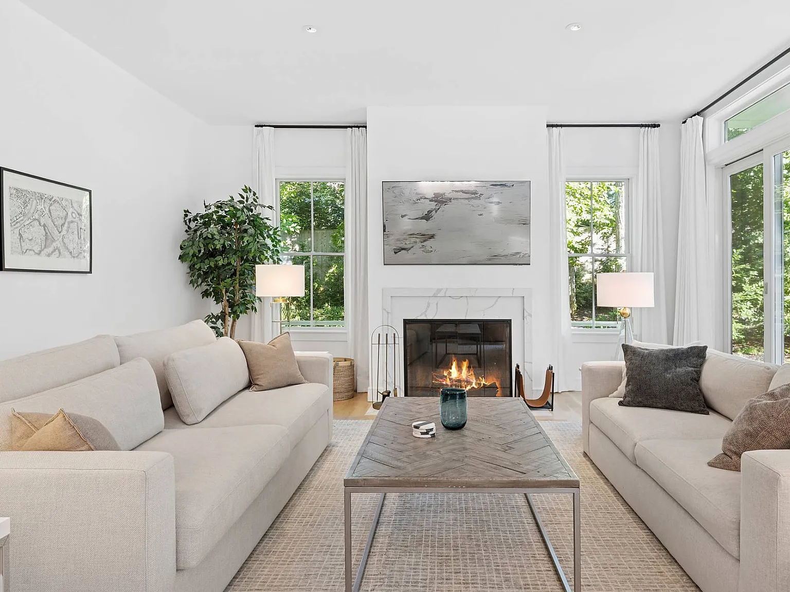 East Hampton Masterpiece — Photo 4