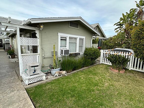 2nd image of 4566 Alabama St