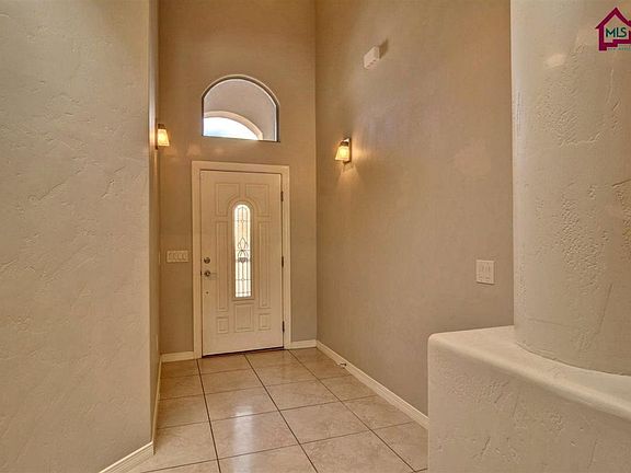 4th image of 2331 Glorieta Pl