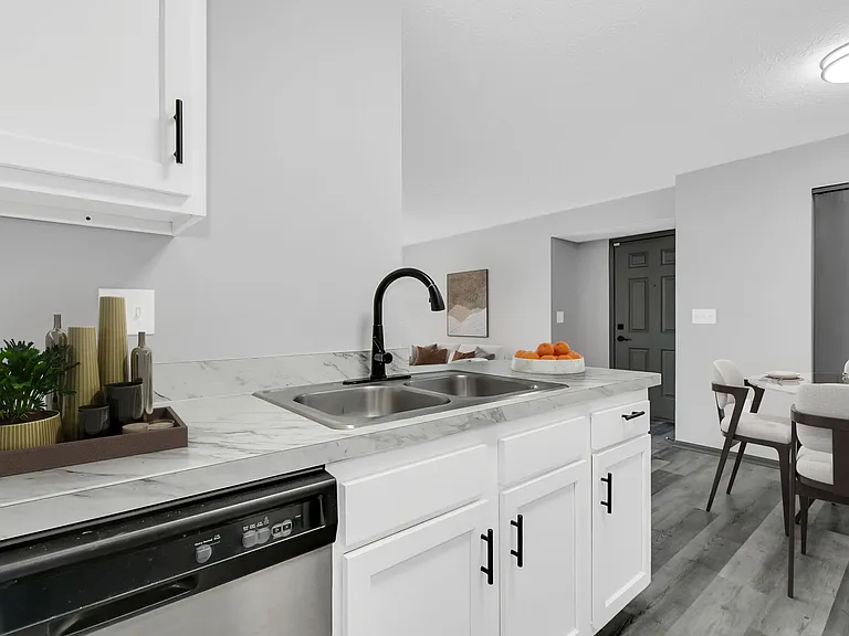 Parkview Apartments — Photo 9