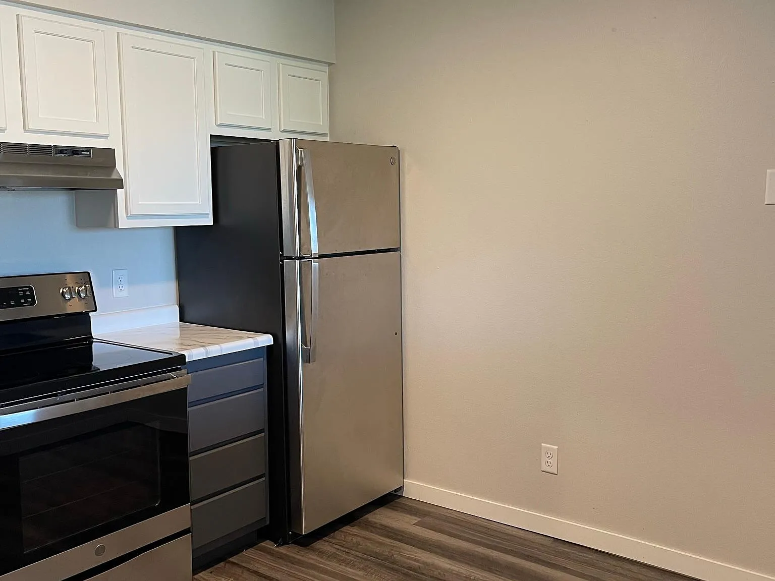 2 bed, $1,418 — Photo 3