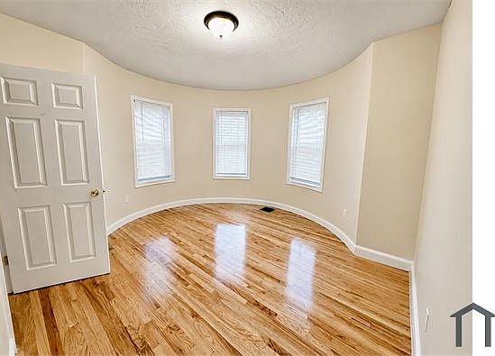2nd image of 19 Dunlap St APT 2