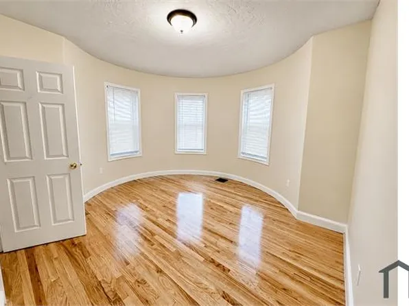 19 Dunlap St, Dorchester Center, MA