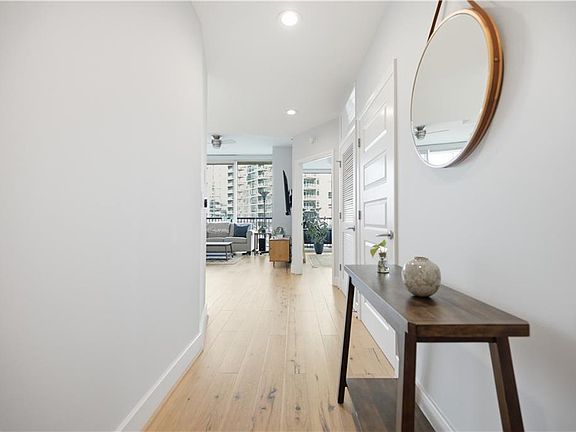 2nd image of 1080 Peachtree St NE Unit 1212