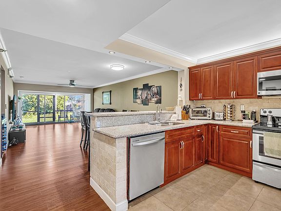 4th image of 460 NW 67TH Street #L105
