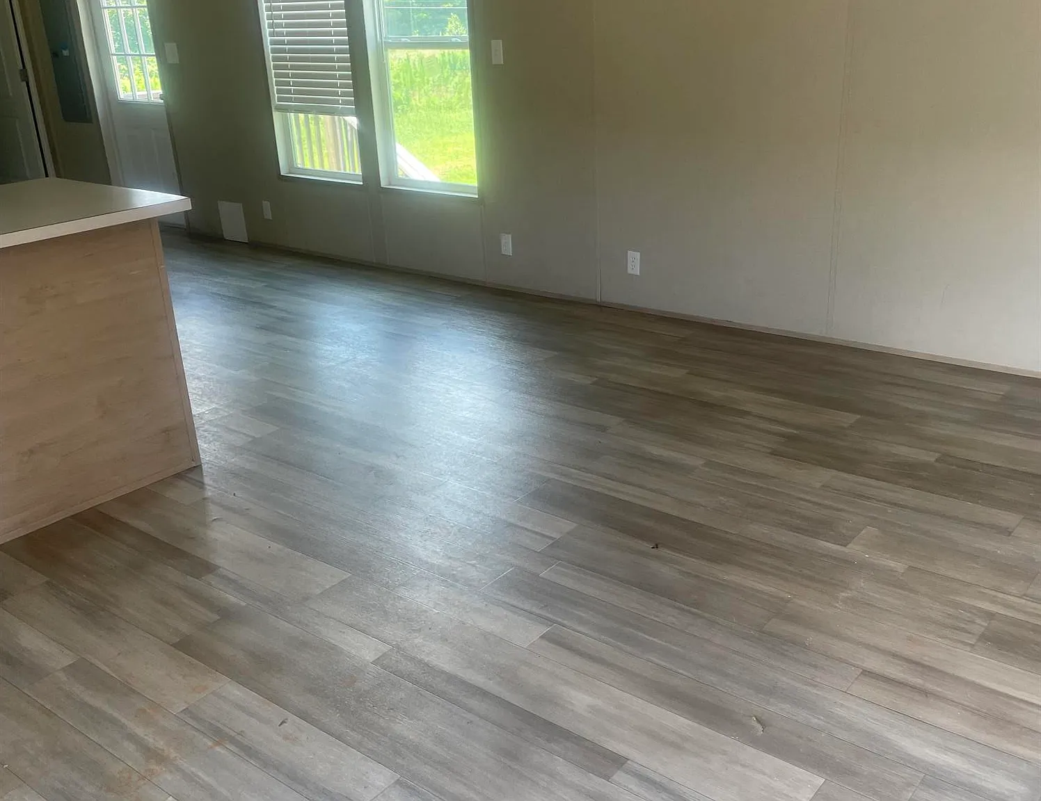 3 bed, 1034 sqft, $1,399 — Photo 3