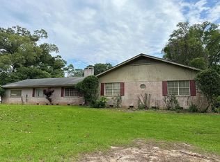 601 Lakeshore Dr, McComb, MS 39648