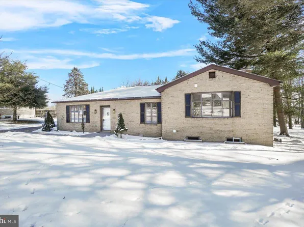 5935 Meadow Rd, Frederick, MD 21701
