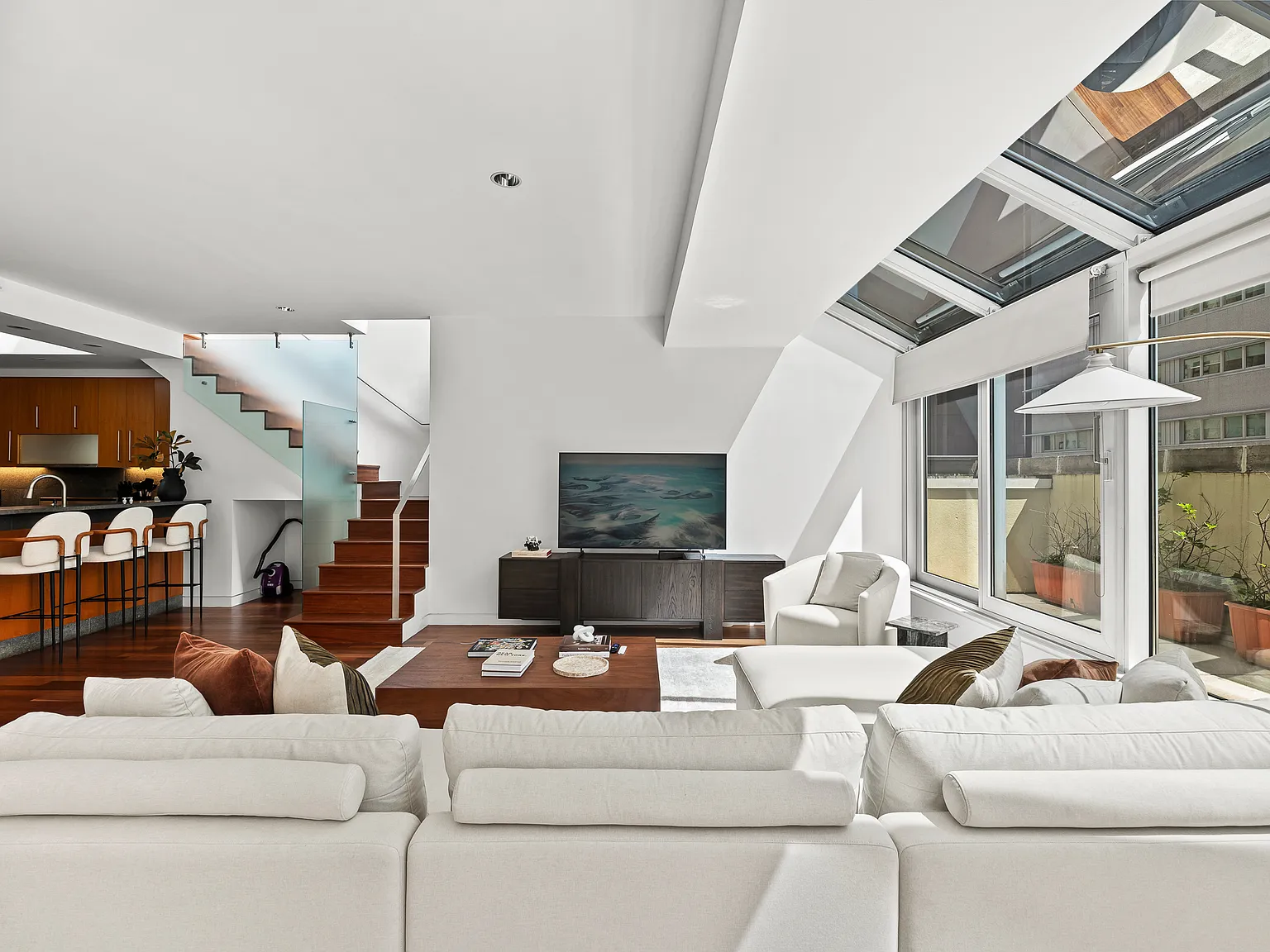 52 Thomas Street — Photo 4