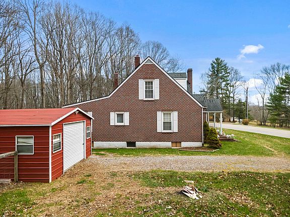 4th image of 216 & 218 Penn Rd NW