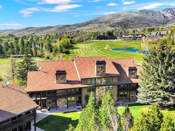 3615 N Wolf Lodge Dr Suite 402, Eden, UT 84310