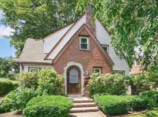 20 Bangor St, Springfield, MA 01118