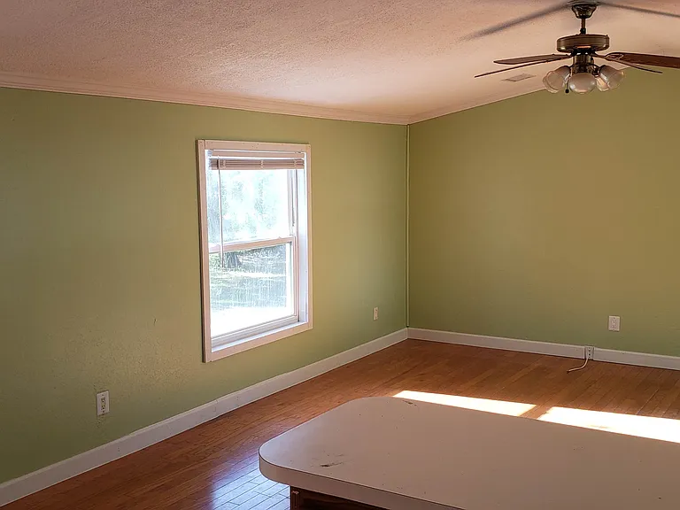 17014 Meridian Blvd — Photo 18