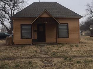 606 Grove St, Perry, OK 73077