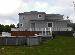 7185 Rochester Rd, Lockport, NY 14094