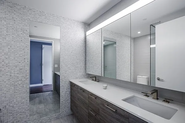 Rented by Clinton Management | media 4