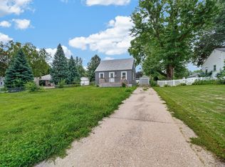 1508 Southlawn Dr, Des Moines, IA 50315