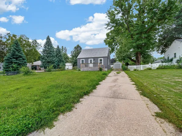 1508 Southlawn Dr, Des Moines, IA 50315