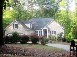 1901 Wedgewood Dr, Sanford, NC 27332