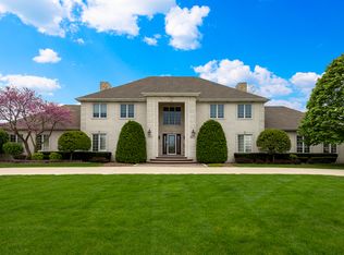 9253 W Golfview Dr, Frankfort, IL 60423