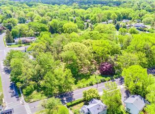 79 Murphy Rd, Middletown, NJ 07748