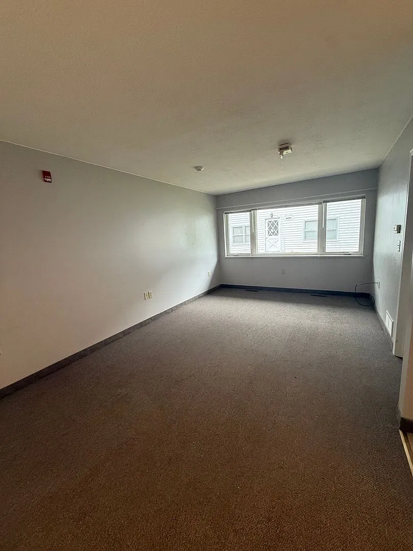 Mad Capital LLC - 421 Dakota St — Photo 2