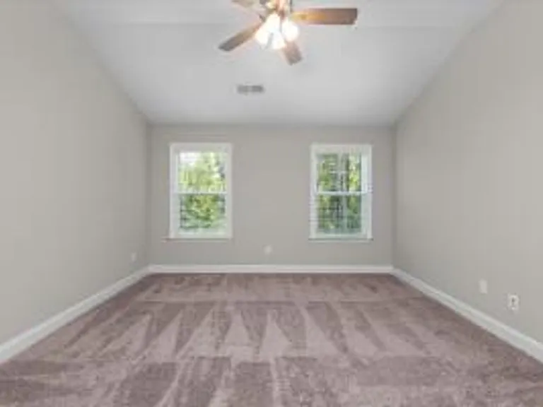 1005 Linsmore Ave — Photo 13