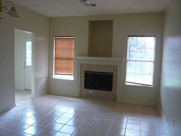 5th image of 7758 Wolf Hollow Dr