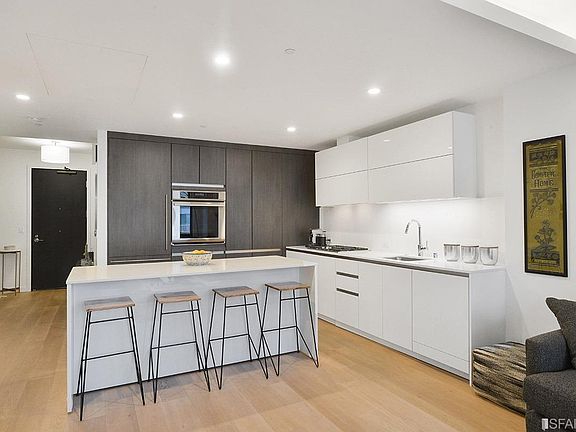 4th image of 1650 Broadway Unit 406