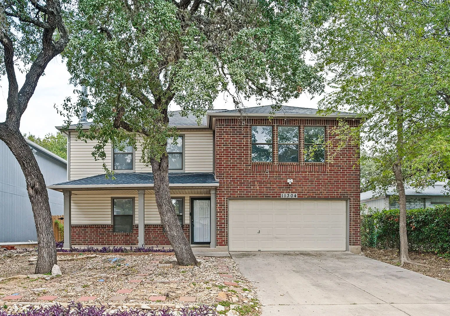 Charming 4-Bedroom 2.5 -Bathroom in Parkwood Community! — Photo 1