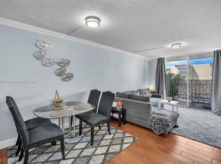 4320 Washington St APT 315, Hollywood, FL 33021